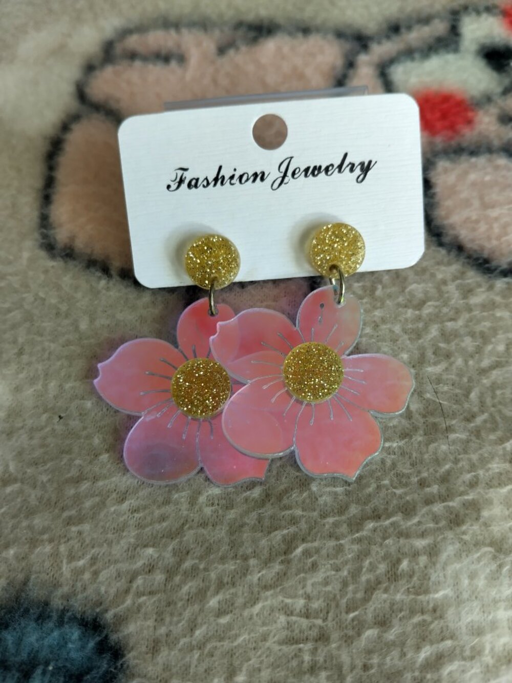 pretty flower earrings new item